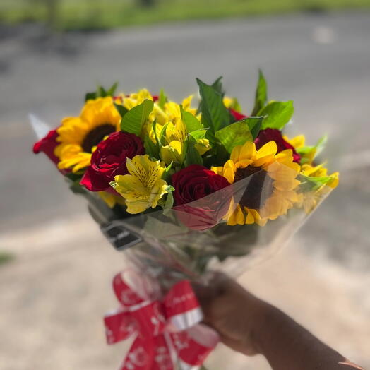 Buquê Encanto de Flores