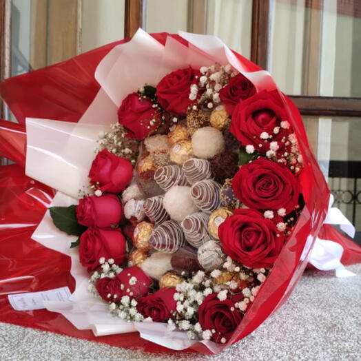 Buquê de Morango (18 un, 6 Ferrero, 6 Trufas e 12 Rosas)