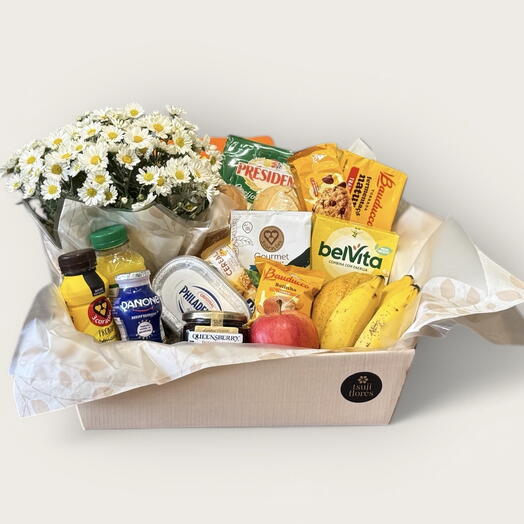 Cesta de Flores e Cafe da Manhã