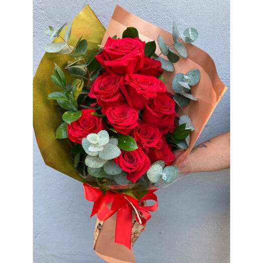 Buquê com 12 Rosas Vermelhas Importada