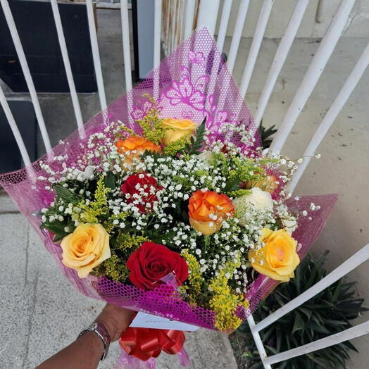 Buquê de 12 Rosas Coloridas