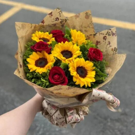Buquê de rosas c/girassois