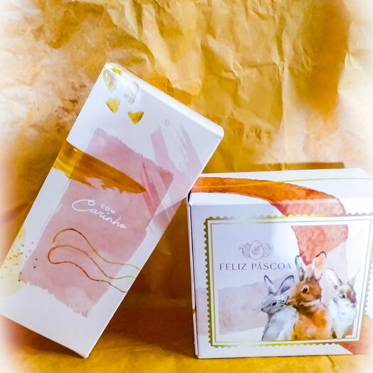 Barra de Chocolate Recheada e Caixa com Bombons Pascoa
