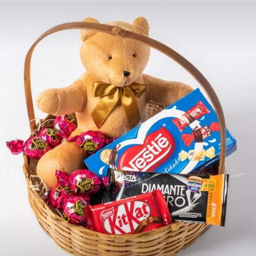 Cesta de Chocolate com Pelucia
