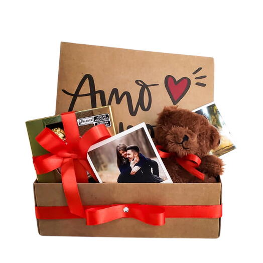 Cesta Romântica + Polaroid Personalizada