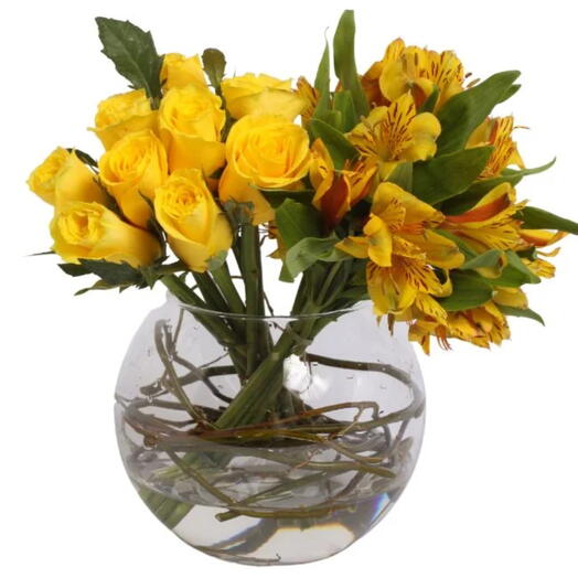 Arranjo de Alstroemerias e Rosas Amarelas em Vaso – Lourdes