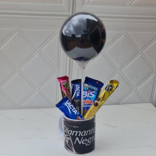 Caneca com Chocolate Lacta