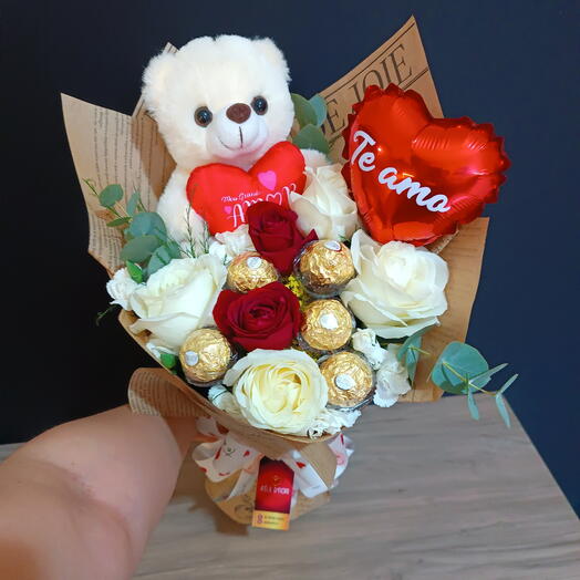 Buquê de Rosas com Pelucia e Chocolate - Declaração dos Sonhos