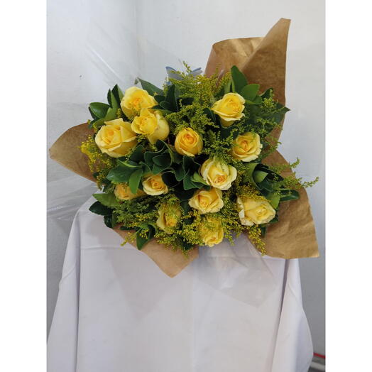 Tradicional Buquê Rosas Amarelas Com 12 Rosas