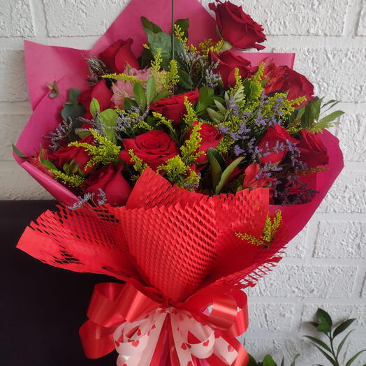 RAMALHETE 12 ROSAS