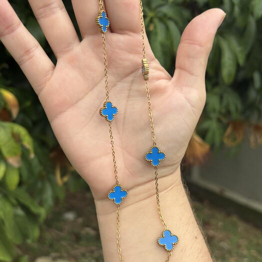 Chocker 7 Trevos Aço Dourado