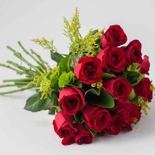 Buquê de 12 rosas
