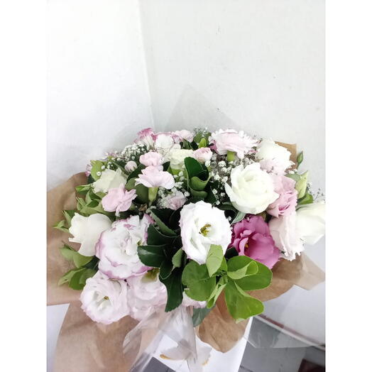 Classico Buquê Mix de Rosas