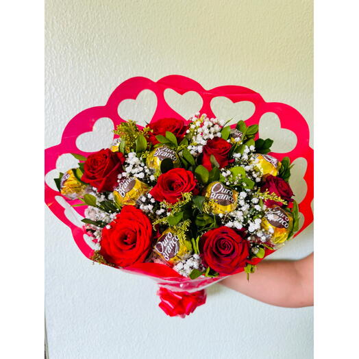 Buquê com 7 Rosas e Bombons