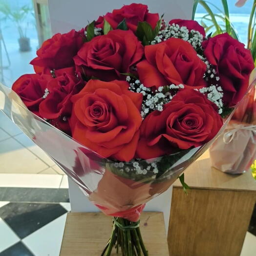 Magnifico Buquê De 12 Rosas Colombianas