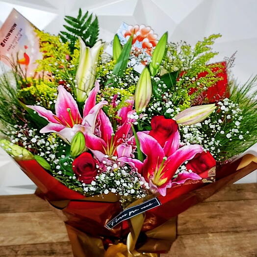 Buquê de Lirios Rosas Perfumado