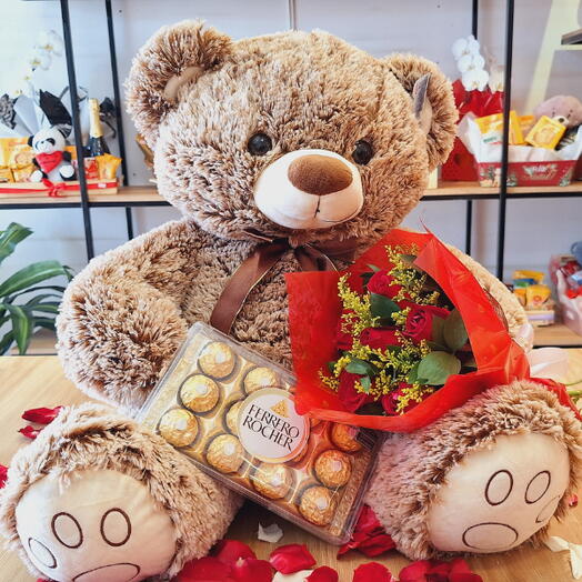 Kit Amor Perfeito: Flores, Urso e Chocolate