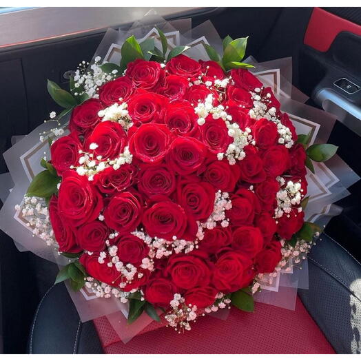 Buquê 70 Rosas Vermelhas