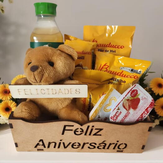 Cesta Cafe da Manhã e Tarde "Feliz Aniversario" com mini Urso "Felicidades"