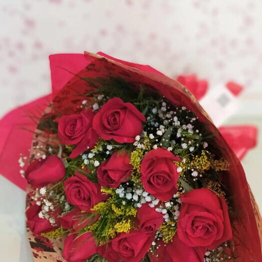Buquê 15 Rosas Vermelhas