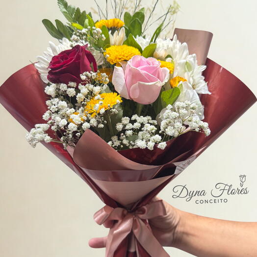 Buquê com 2 Rosas Naturais Embalagem Coreana