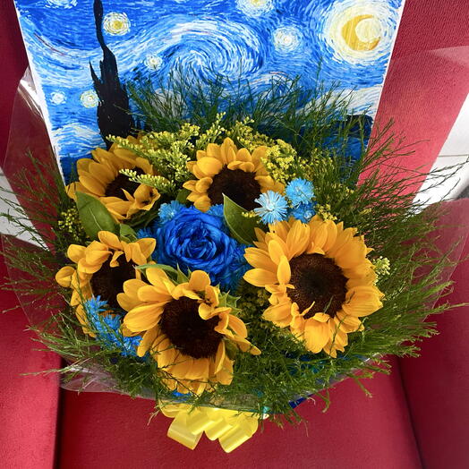 Buquê de Girassol com Rosa Azul e Pintura