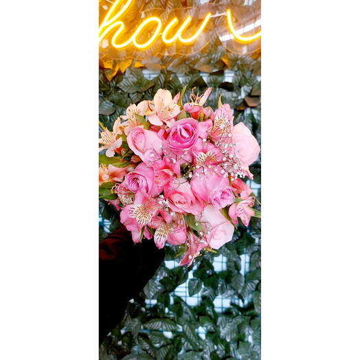 Buquê Encanto das Rosas