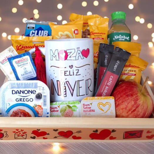 Cesta de Cafe Da Manhã e Tarde: Com Delicias e Caneca Personalizada