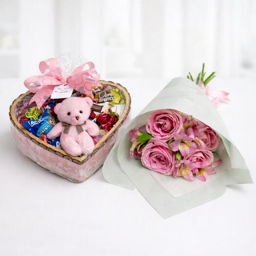 Kit Amor em Rosas Com Cesta Corações Buquê Premium