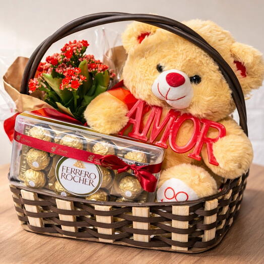 Cesta Carinho com Ursinho, Ferrero e Flor Natural