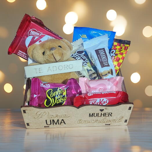 Cesta Mini Encanto Para Uma Mulher Incrivel Com Chocolates