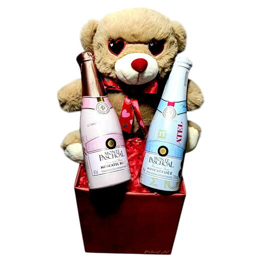 Kit com Vinho Espumante e Pelucia
