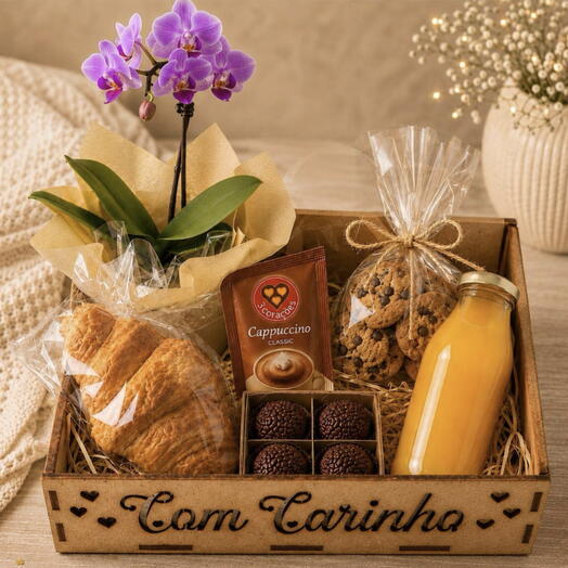 Cesta Cafe com Orquidea e Croissant