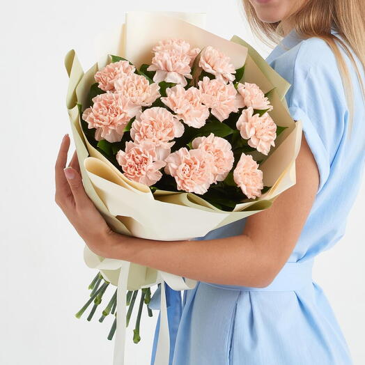 Buquê de 14 Cravos-Da-India