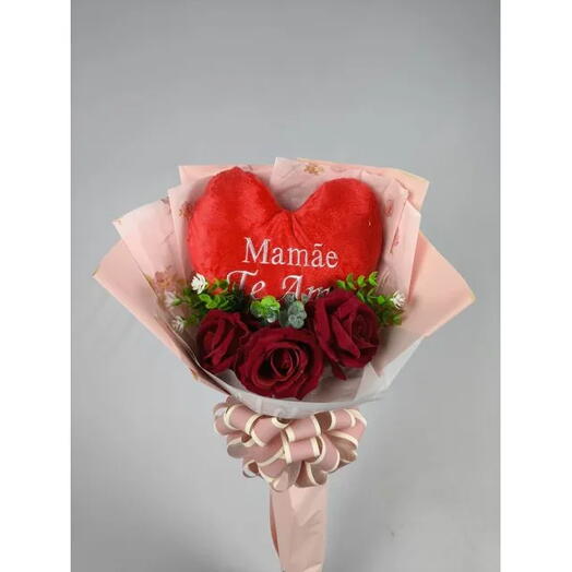 Buquê de Rosas Sinteticas com Pelucia de Coração