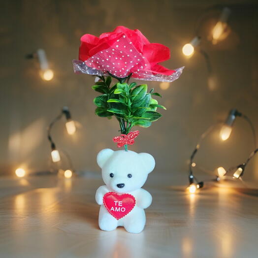 Ursinho Pequeno De Isopor Com Rosa Artificial