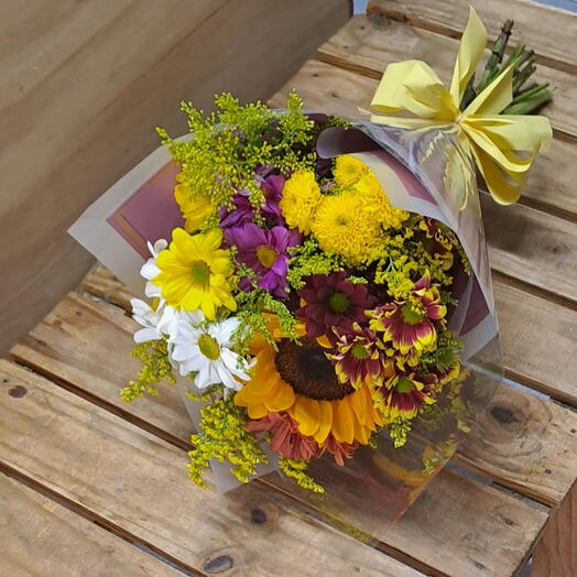 Bouquet com Flores do Campo Variadas