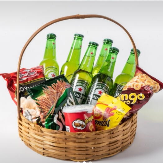 Cesta de Cerveja e Aperitivos