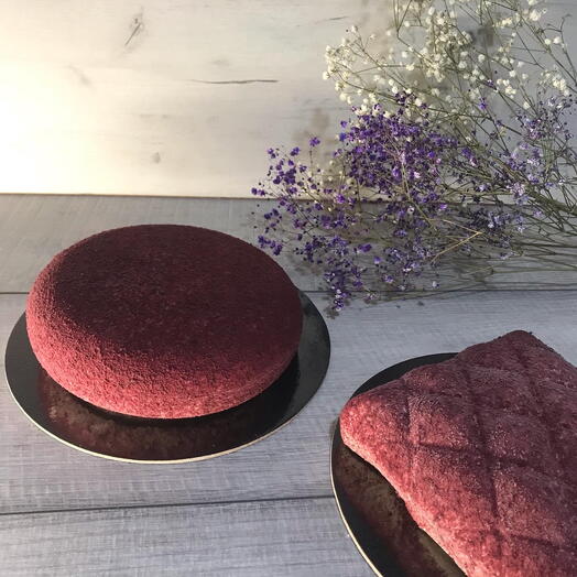 Bolo de mousse com recheio