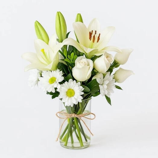 Arranjo de Flores Branca em Vaso