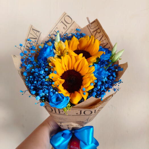 Buquê de Girassol com Flor Azul - Sol do meu Coração