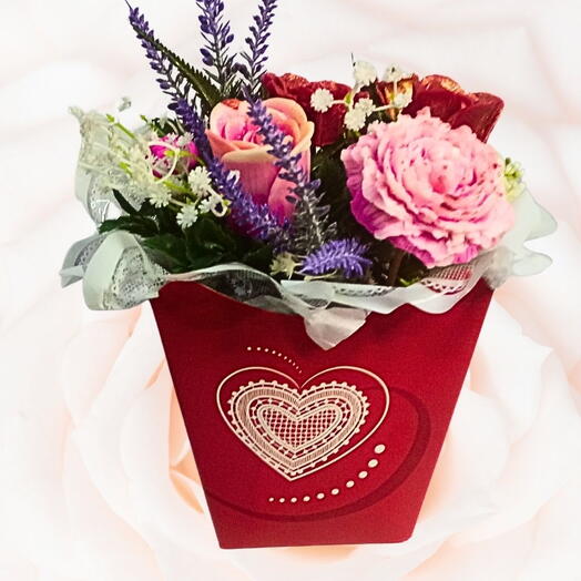 Jardim Ceras Aromaticas no Cachepo Coração Grande