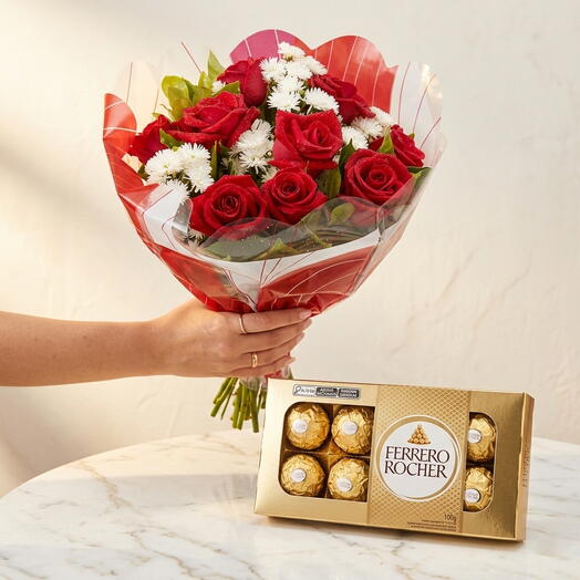 Buquê de Rosas Vermelhas e Ferrero Rocher