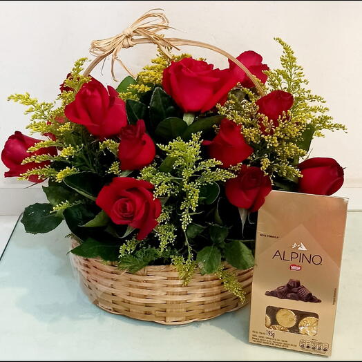 Cesta Com Rosas e Chocolates