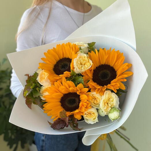 Peonias amarela e Girassois