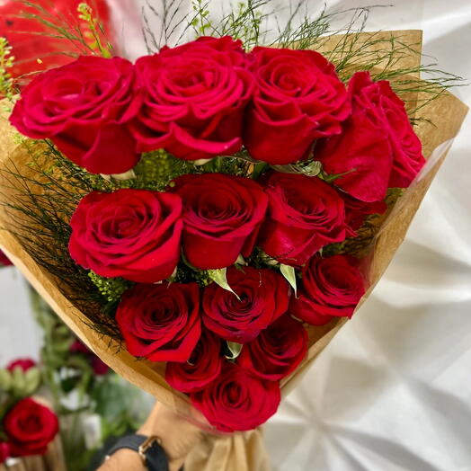 Buque Elegante Vermelho