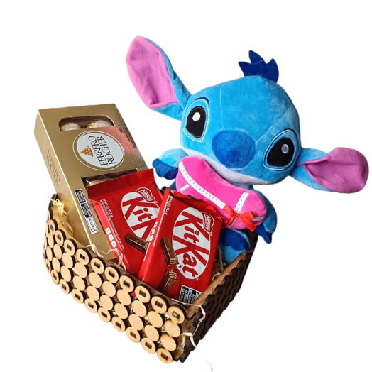 Cesta Stitch Coração com Chocolates