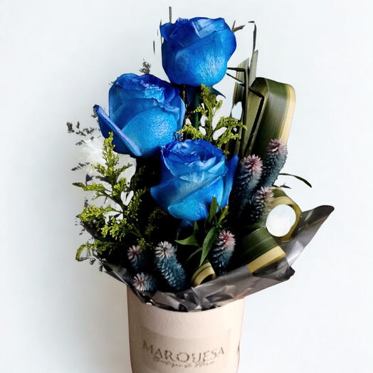 TRIO DE ROSAS