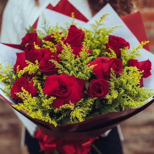Buque com 8 Rosas Vermelhas